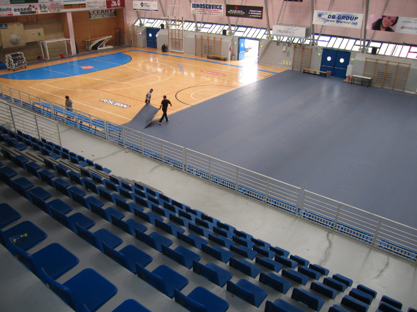 Крытый спортивный зал