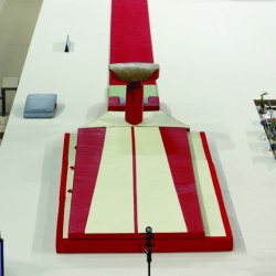 Комплект матов зоны приземления  с дополнительным матом для опорного прыжка - Сертификат FIG